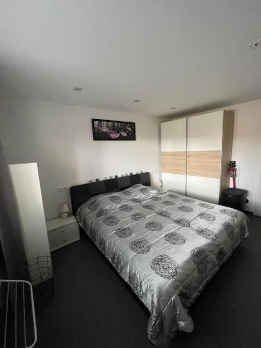 Gray&Wood Appartement Prievidza Buitenkant foto